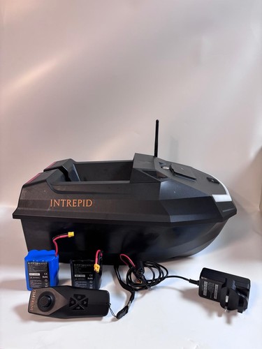 Intrepid bait boat model - boat,