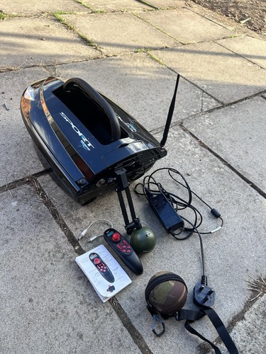 Waverunner bait boat with - waverunner,